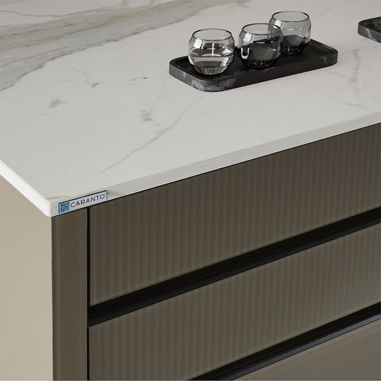 Cucina moderna con piano di lavoro Caranto Ker in ceramica